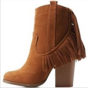 NWOT Mark & Maddux Suede Fringe Booties Sz 8.5
